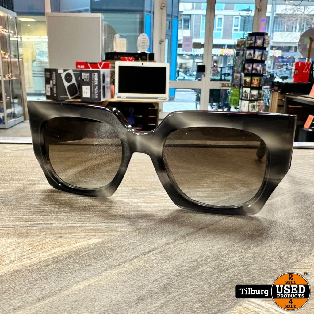 Victoria Beckham VB608S Dames Zonnebril | Nette staat met ga, Flex Ltd., Gebruikt, https://flex.com/contact-us, Nobelstraat 10, 5807 GA Oostrum