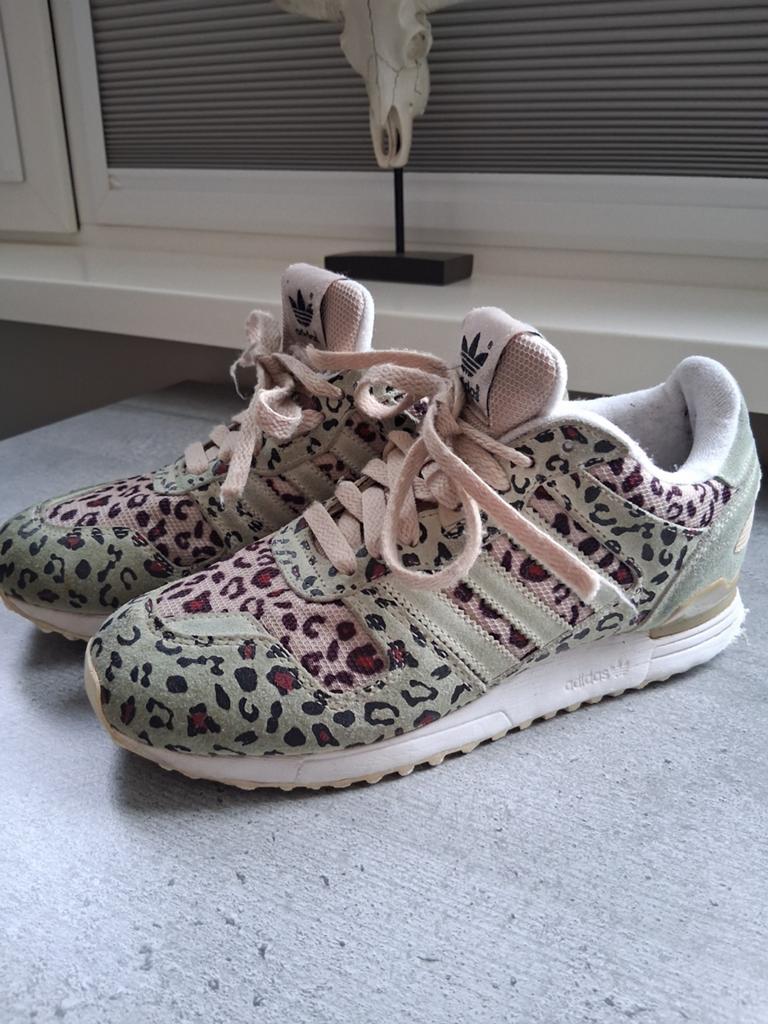 Adidas original sneakers met luipaardprint, Kleding | Dames, Schoenen, Adidas, Ophalen of Verzenden, Sneakers of Gympen, Gedragen