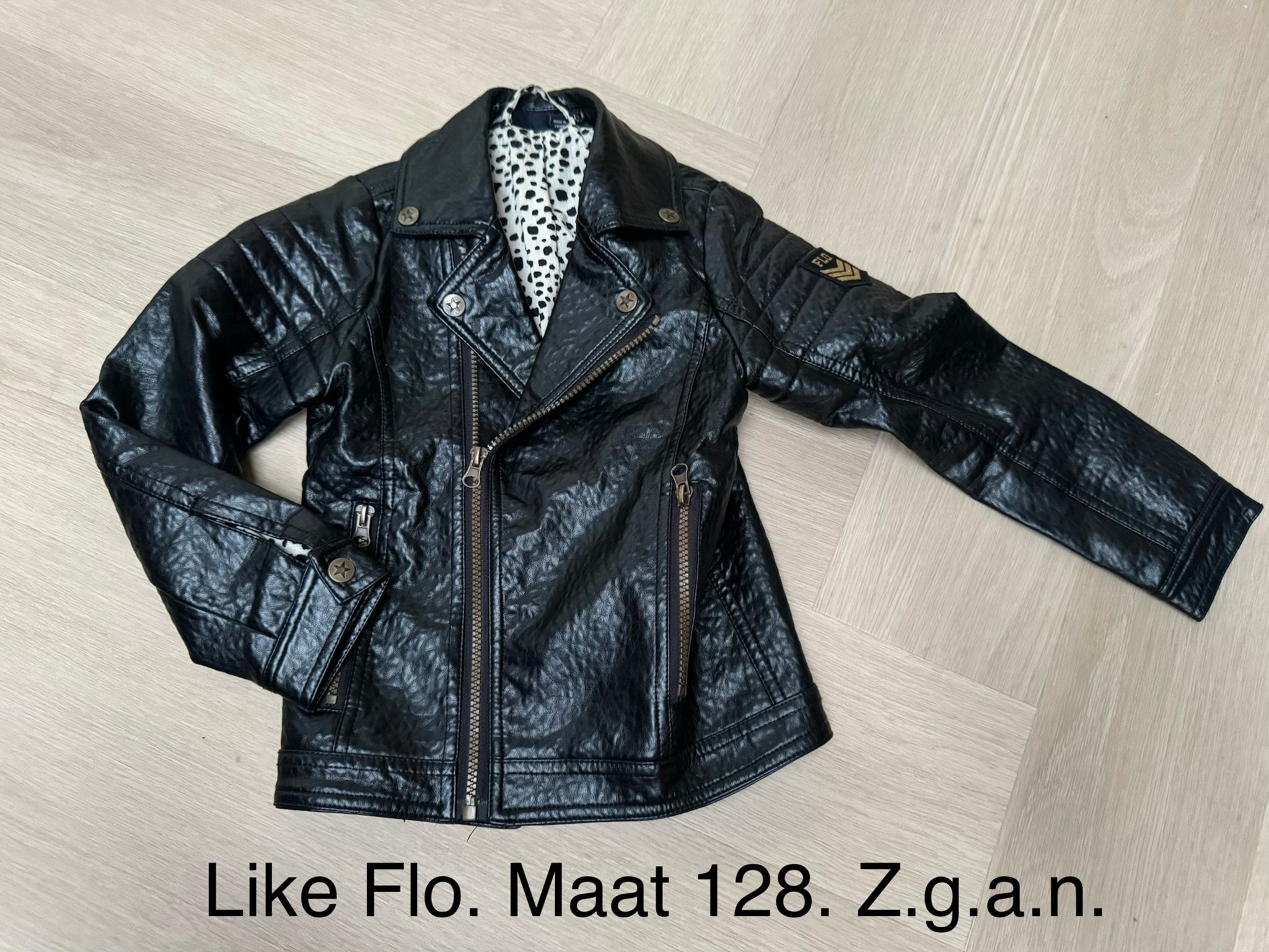 Like Flo Zwarte Bikerjack Maat 128 Zo goed als nieuw, Ophalen of Verzenden, Zo goed als nieuw, Meisje, Jas