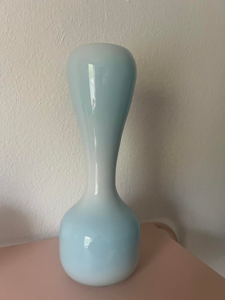 Zachtblauwe opaline vaas, Ophalen of Verzenden