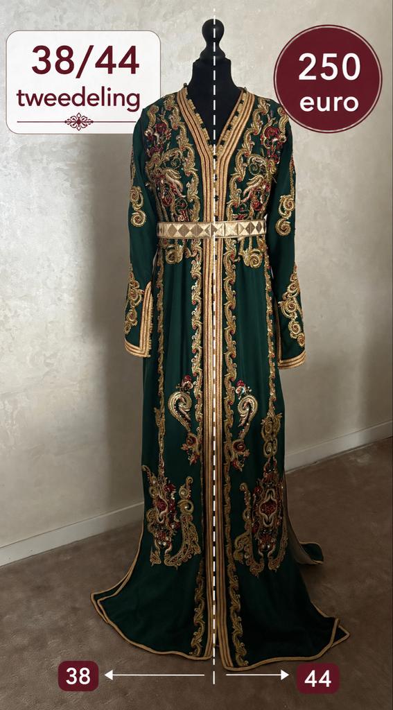 Prachtige Groene Kaftan met Gouden Borduurwerk, Ophalen of Verzenden, Zo goed als nieuw