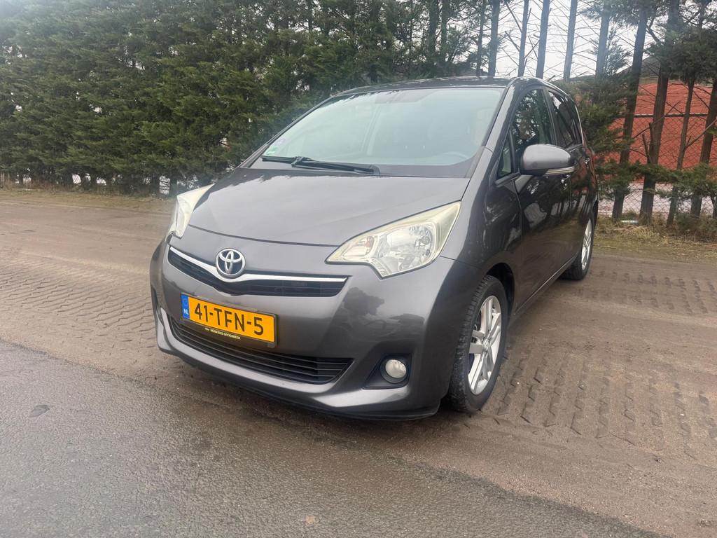 Toyota Verso-S 1.3 VVT-i Dynamic, Voorwielaandrijving, Euro 5, Gebruikt, 4 cilinders