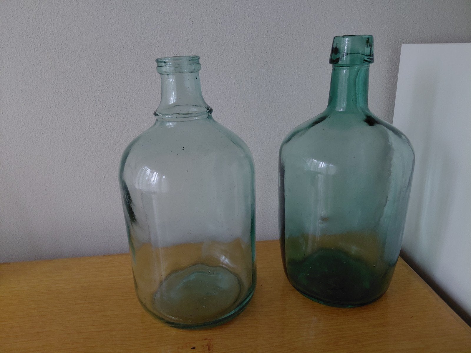 Vintage gistflessen, Ophalen