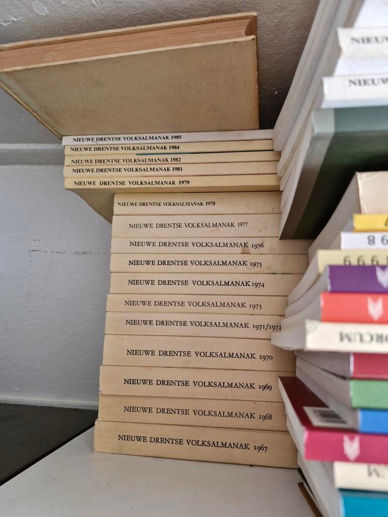 Verzameling Drentse Volksalmanakken, Boeken, Ophalen, Gelezen, Geschiedenis en Politiek