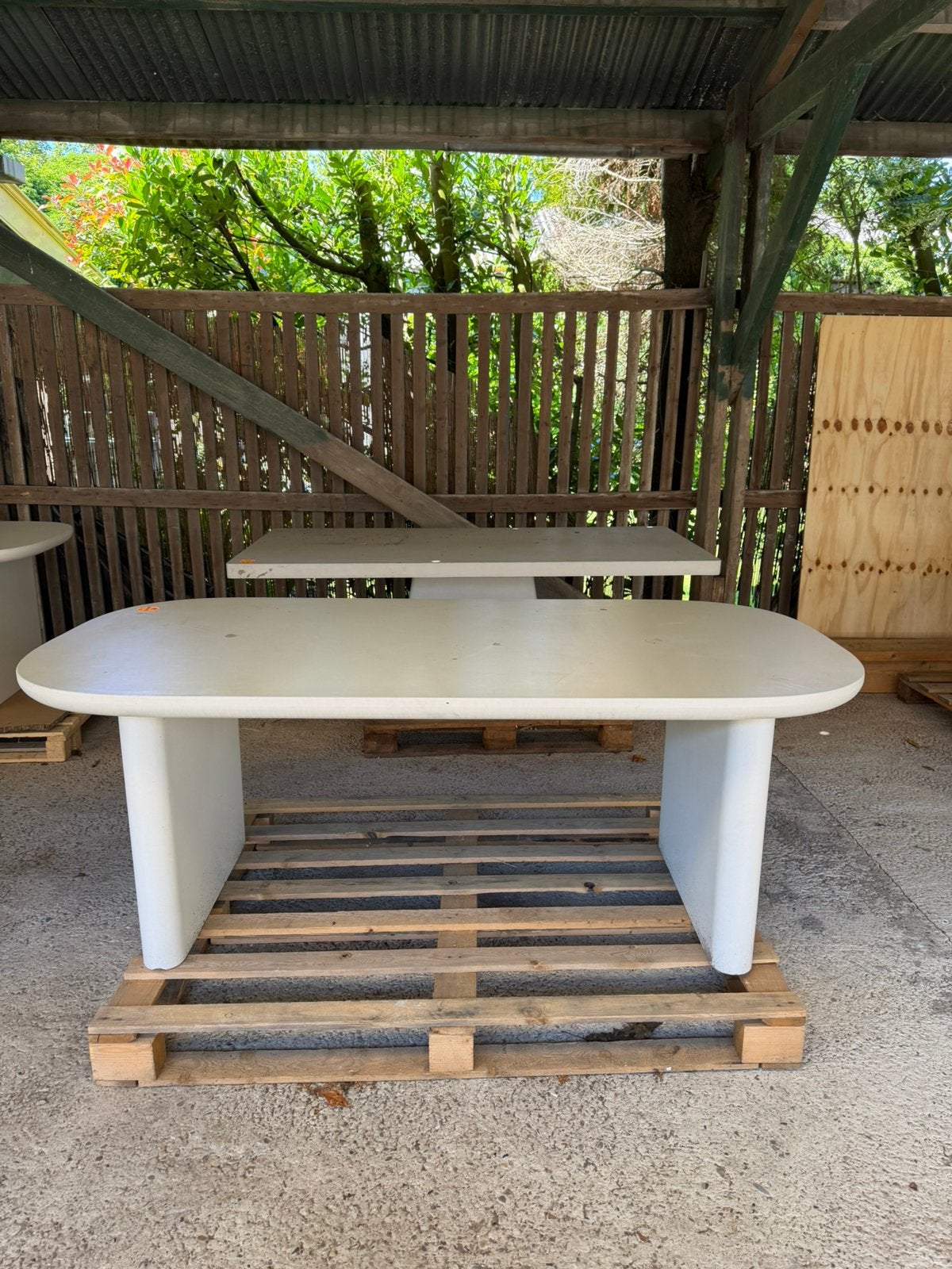 Tuintafel Deens ovaal beige eco composiet 200 cm B keus, Tuin en Terras, Tuintafels, Ophalen, Nieuw, Ovaal, Overige materialen