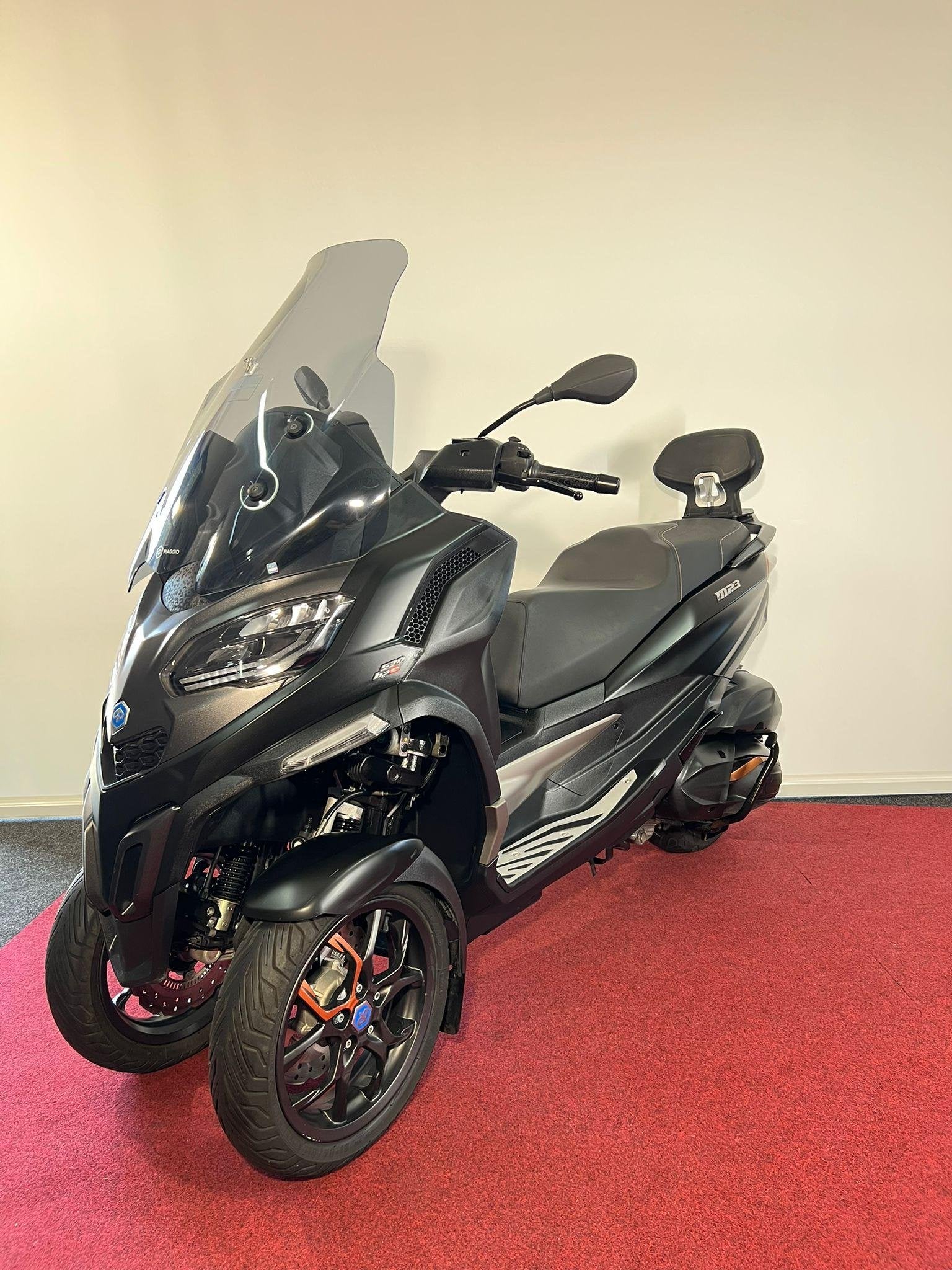 Piaggio MP3 530 HPE Exclusive, Traction Control, Bedrijf, 12 t/m 35 kW, Scooter