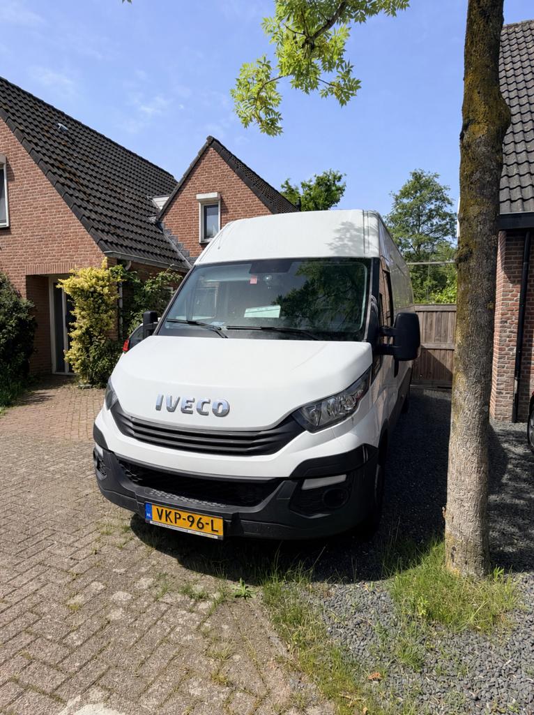 Iveco Daily automaat 35S16 2.3D 114KW 2019 Wit, Auto's, 13 km/l, Iveco, Wit, Particulier