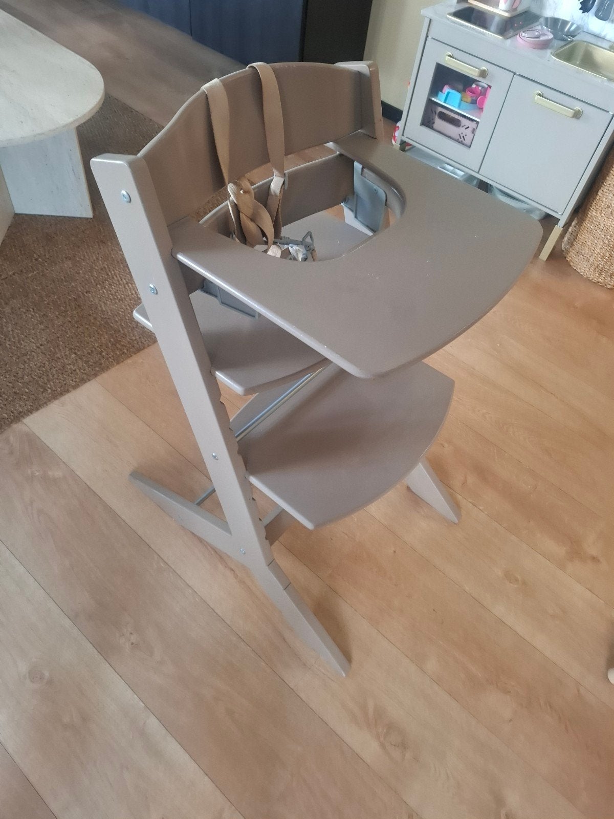 Geuther Houten Meegroeistoel Prenatal met Gordel, Ophalen, Gebruikt, Meegroeistoel, Gordel(s)