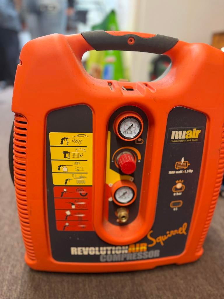 Revolution Air Compressor Nuair Squirrel, Doe-het-zelf en Verbouw, Compressors, Ophalen, Gebruikt, 6 tot 10 bar, Minder dan 200 liter/min
