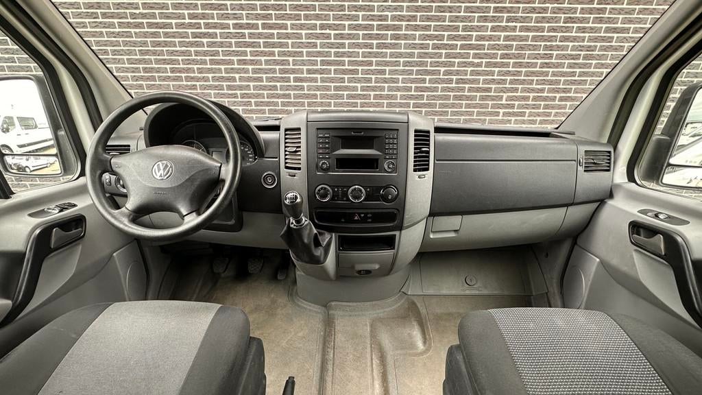 Volkswagen Crafter 35 2.0 TDI L2H1 DC | Imperiaal | PDC | Ai, Auto's, Bestelauto's, Gebruikt, 4 cilinders, Volkswagen, Wit