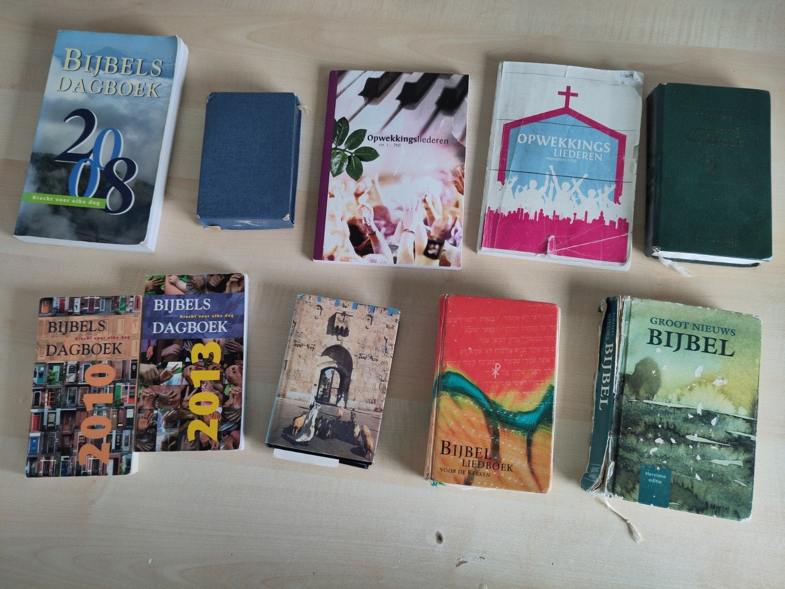 Diverse bijbels, dagboeken en liedbundels, Boeken, Ophalen