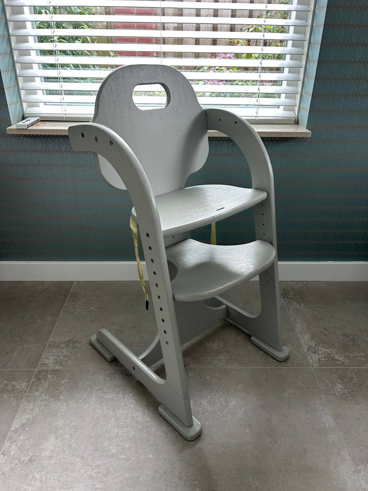 Meegroei eettafel kinderstoel grijs, Kinderen en Baby's, Kinderstoelen, Ophalen, Zo goed als nieuw, Meegroeistoel