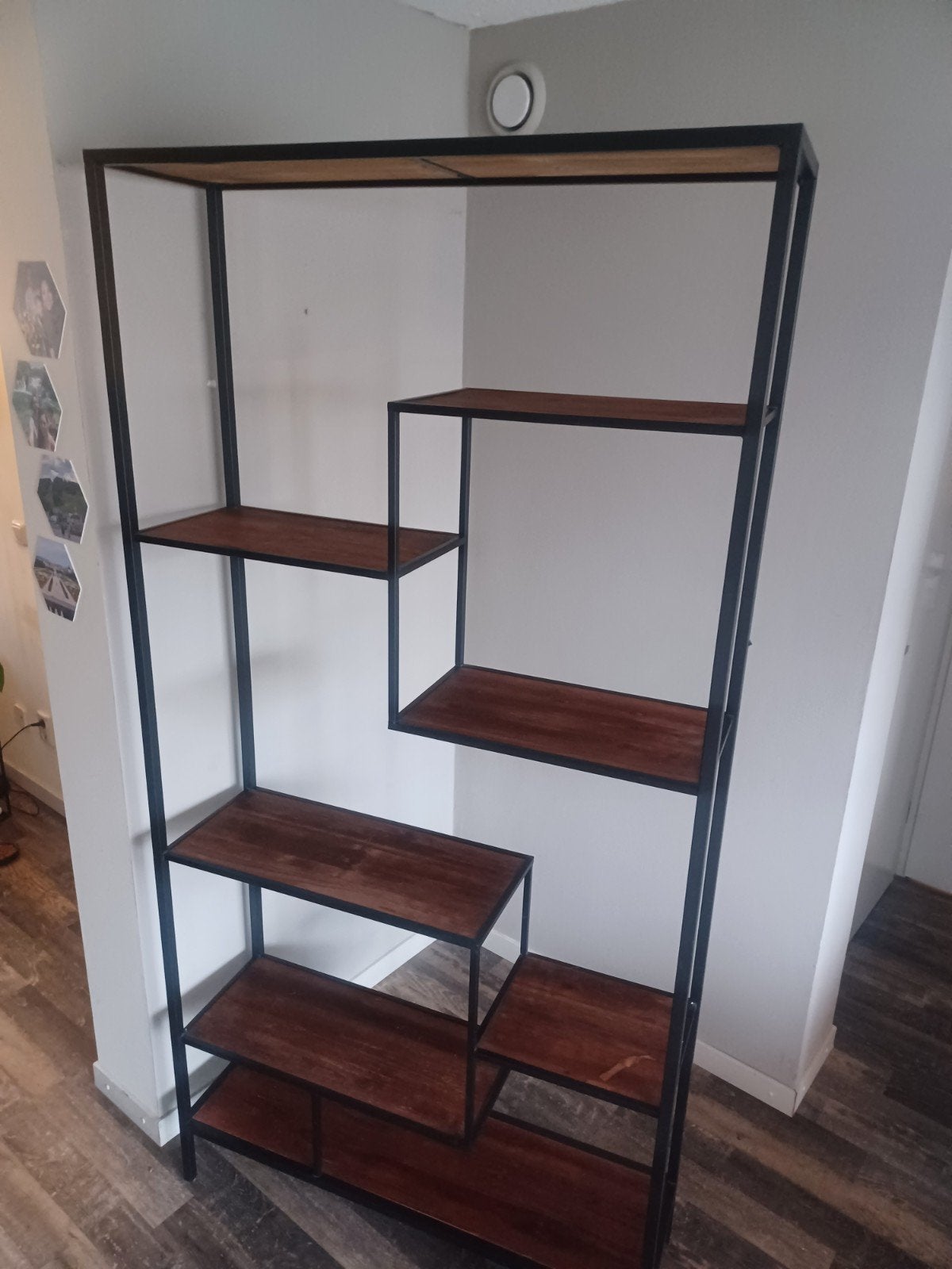 Industriële Boekenkast met Metalen Frame en Houten Planken, Met plank(en), 50 tot 100 cm, Zo goed als nieuw, 25 tot 50 cm