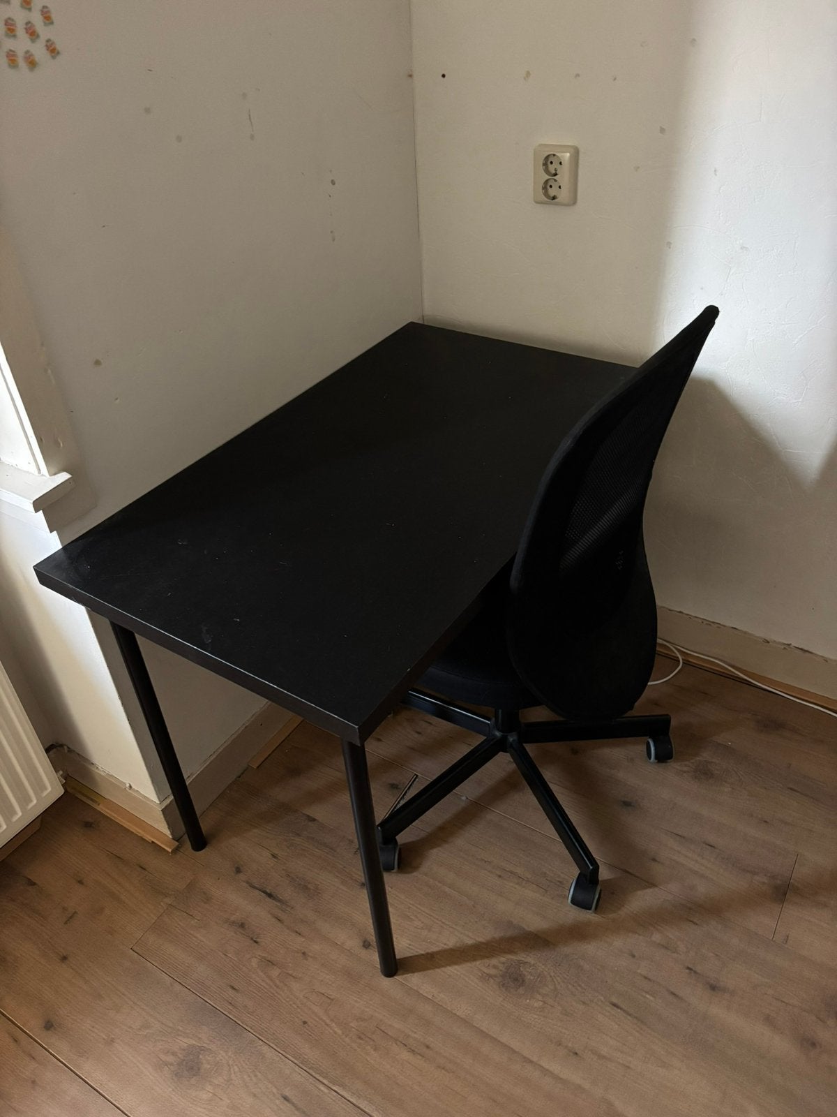 Ikea Bureau en bureau stoel (zeer netjes), Ophalen, Zo goed als nieuw, IKEA