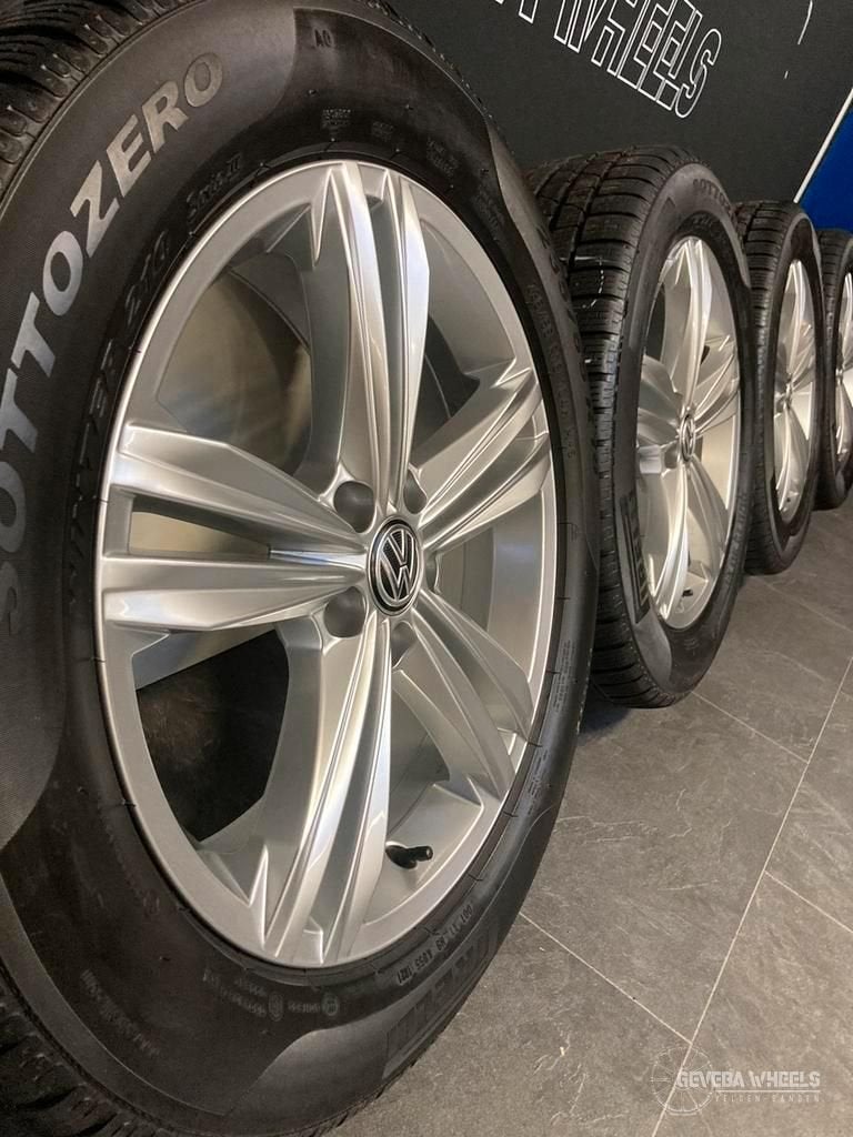 18'' originele Volkswagen Tiguan 5NA velgen + winterbanden, 18 inch, Gebruikt, -, -