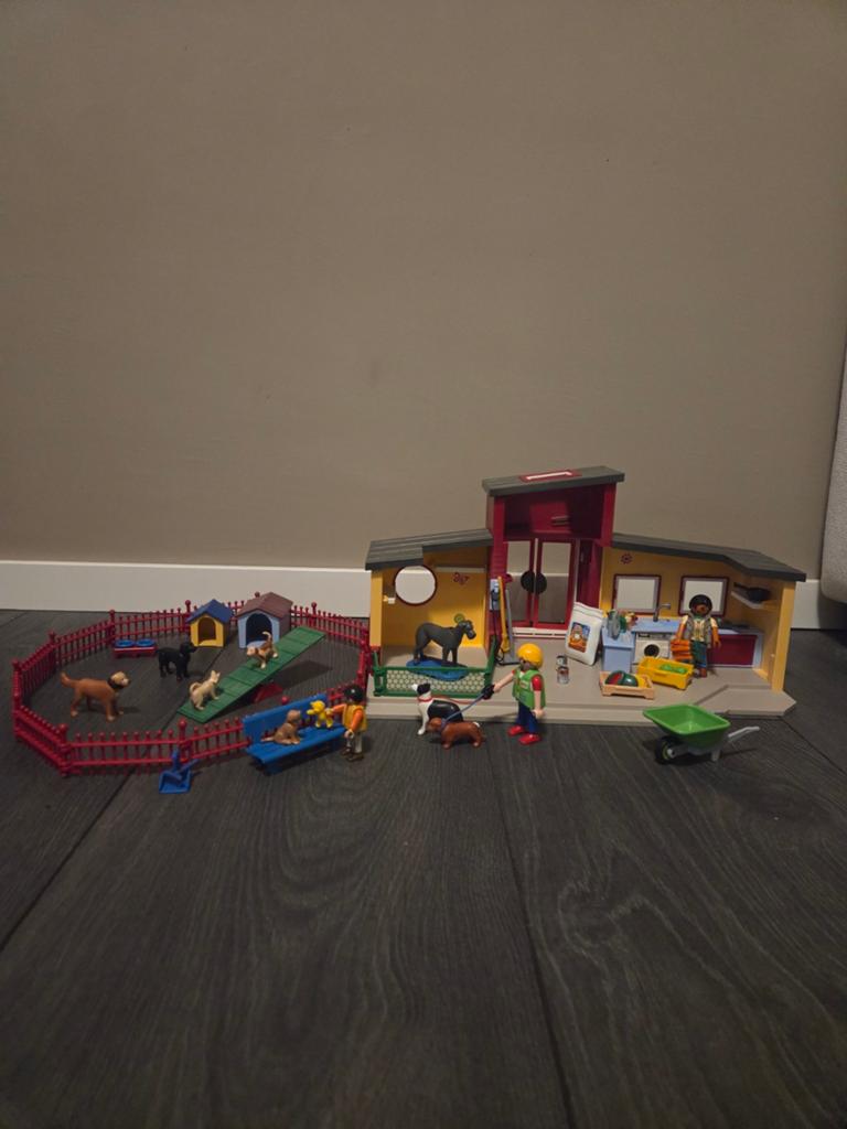 Playmobil 9275 dierenpension, Ophalen of Verzenden, Complete set