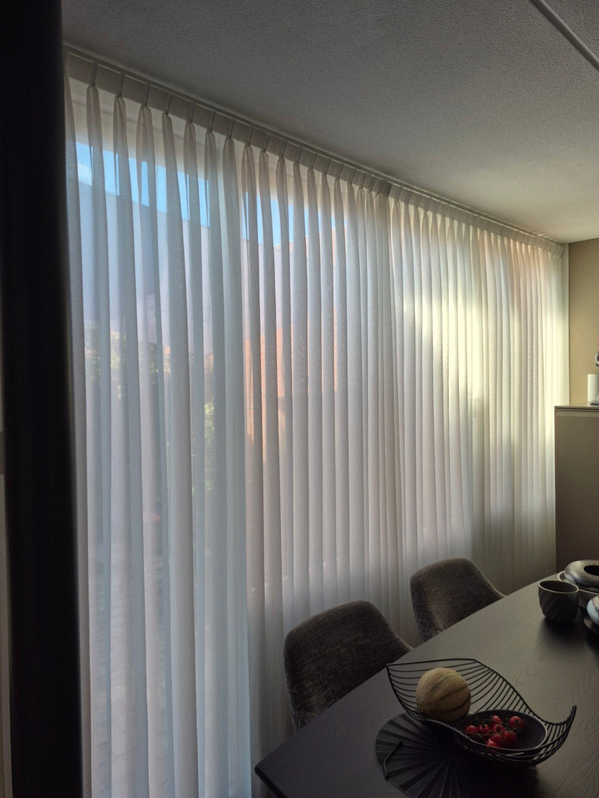 Overgordijnen en vitrage, inclusief gordijnrails te koop, Ophalen, Beige, Gordijn, 260 cm