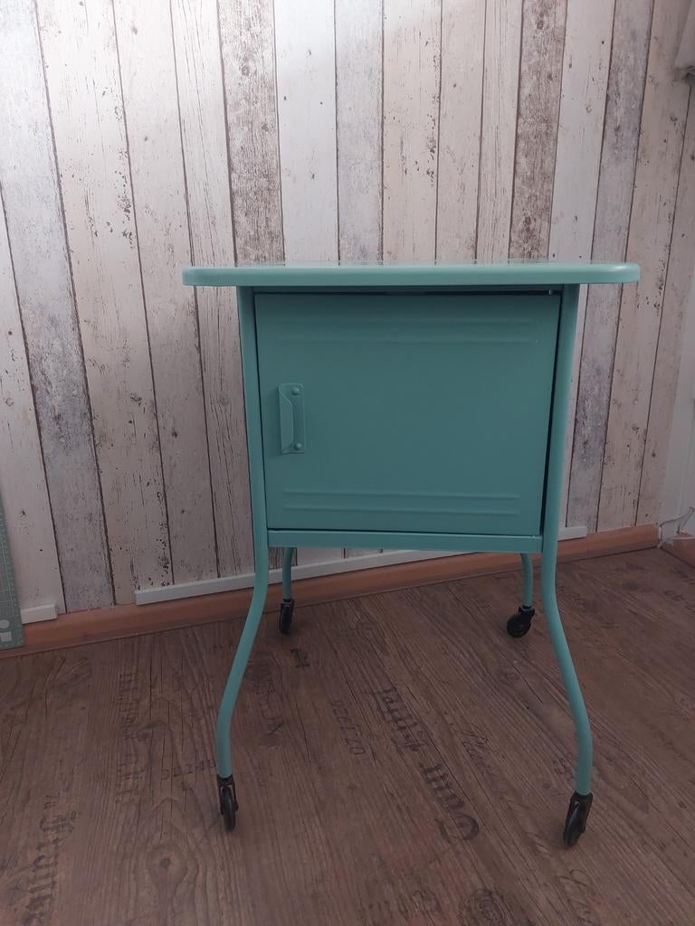 Nachtkastje Ikea Vettre, Ophalen, Minder dan 45 cm, 55 tot 70 cm