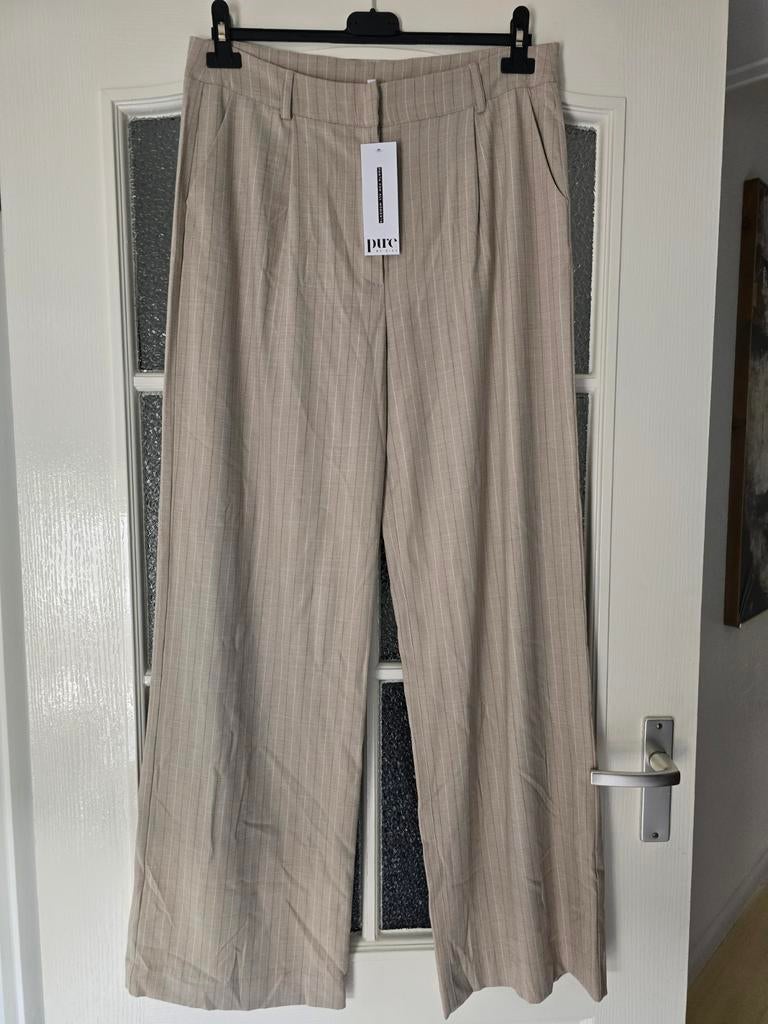 Nieuwe broek zizo maicazz 40 zand krijtstreep, Maat 38/40 (M), Beige, Nieuw, Ophalen of Verzenden