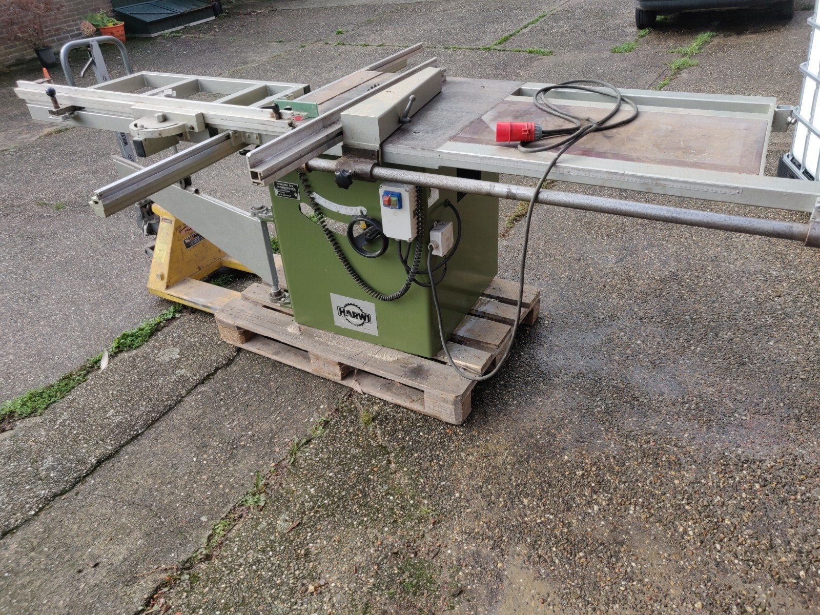 Harwi 110 zaagtafel met wagen, Ophalen, Gebruikt, Cirkelzaag, 70 mm of meer
