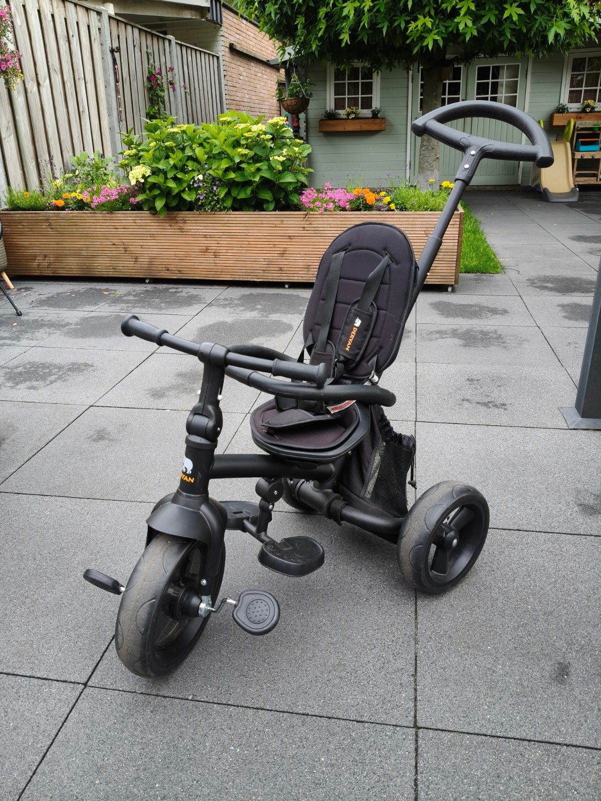 Deryan driewieler met duwstang en zitje, Kinderen en Baby's, Ophalen of Verzenden, Gebruikt, Overige typen