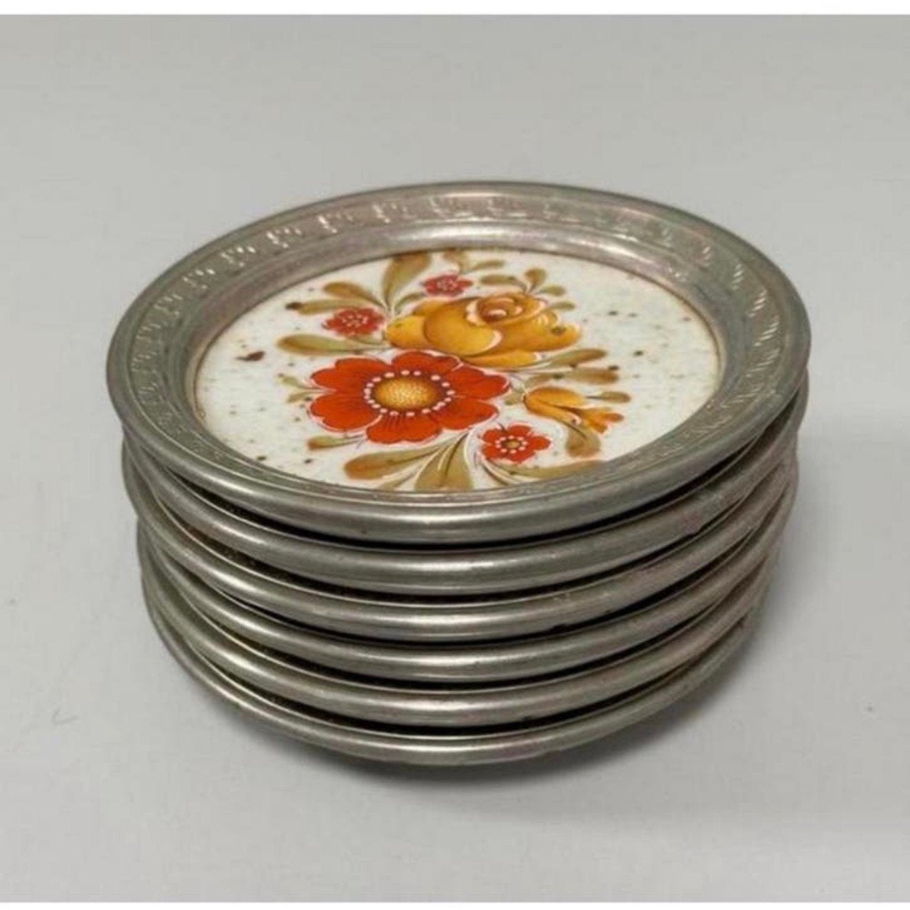 Zes vintage onderzetters antiek porselein bloemen hoge rand, Antiek en Kunst, Curiosa en Brocante, Ophalen of Verzenden