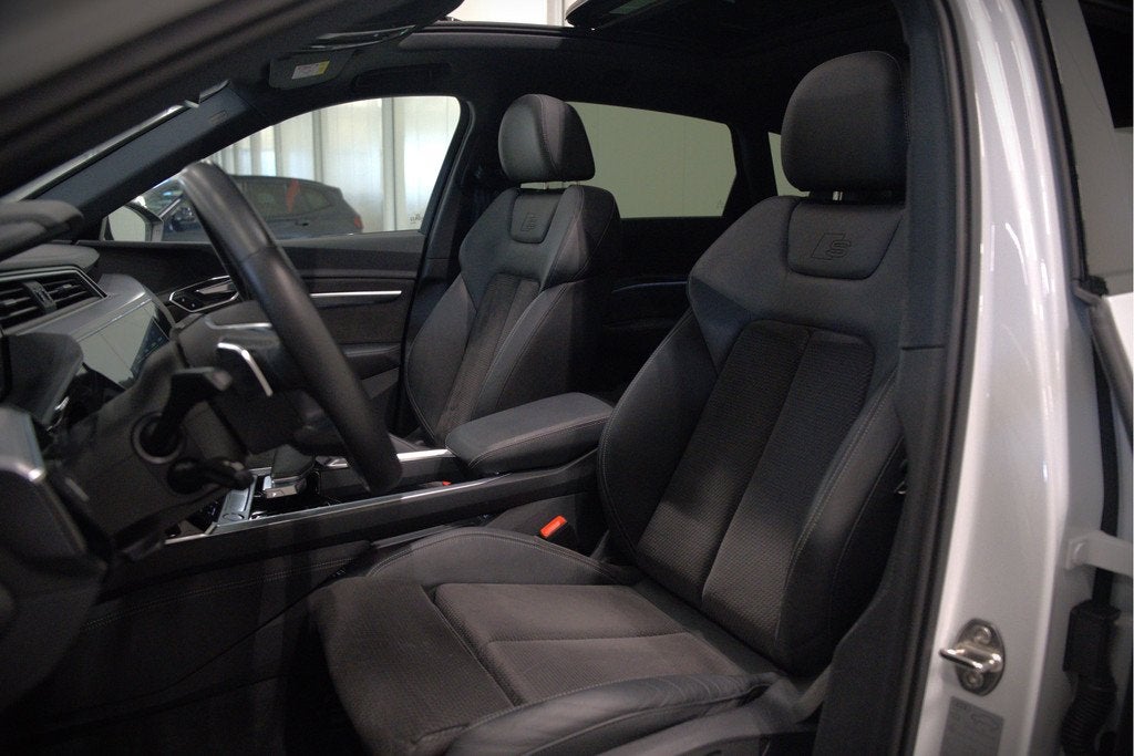 Audi e-tron e-tron 50 quattro Launch edition Black 71 kWh |, Automaat, Wit, Origineel Nederlands, Vierwielaandrijving