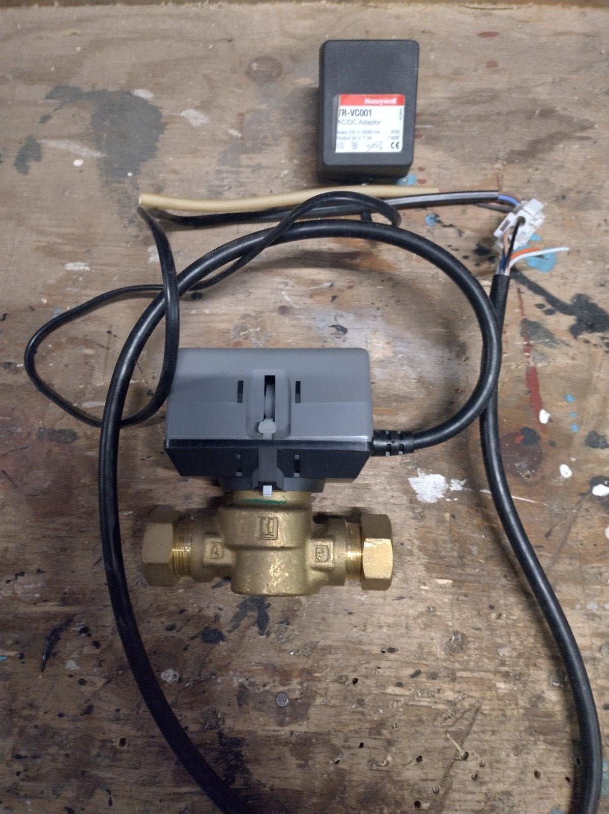 Honeywell Zoneklep 2-weg met AC/DC adapter, Doe-het-zelf en Verbouw, Verwarming en Radiatoren, Ophalen, Minder dan 60 cm, Overige typen