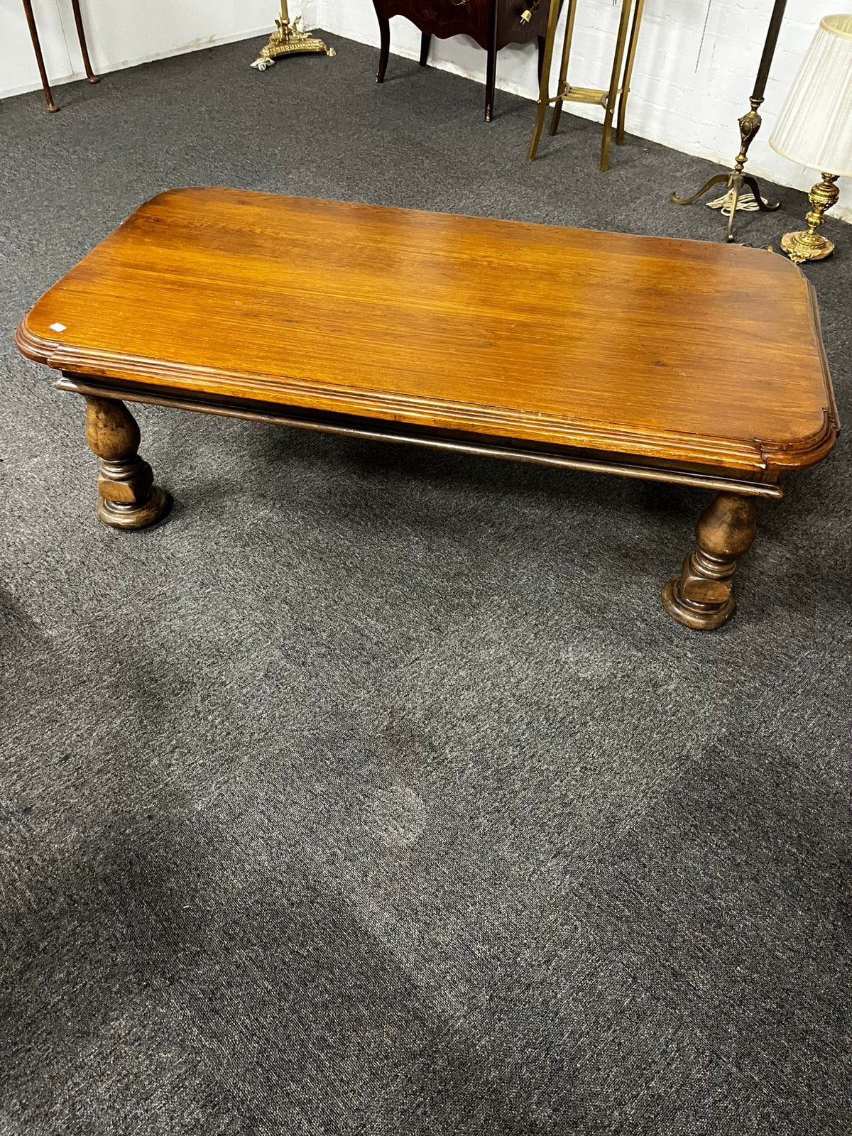 2 salontafels en een sidetable, Ophalen