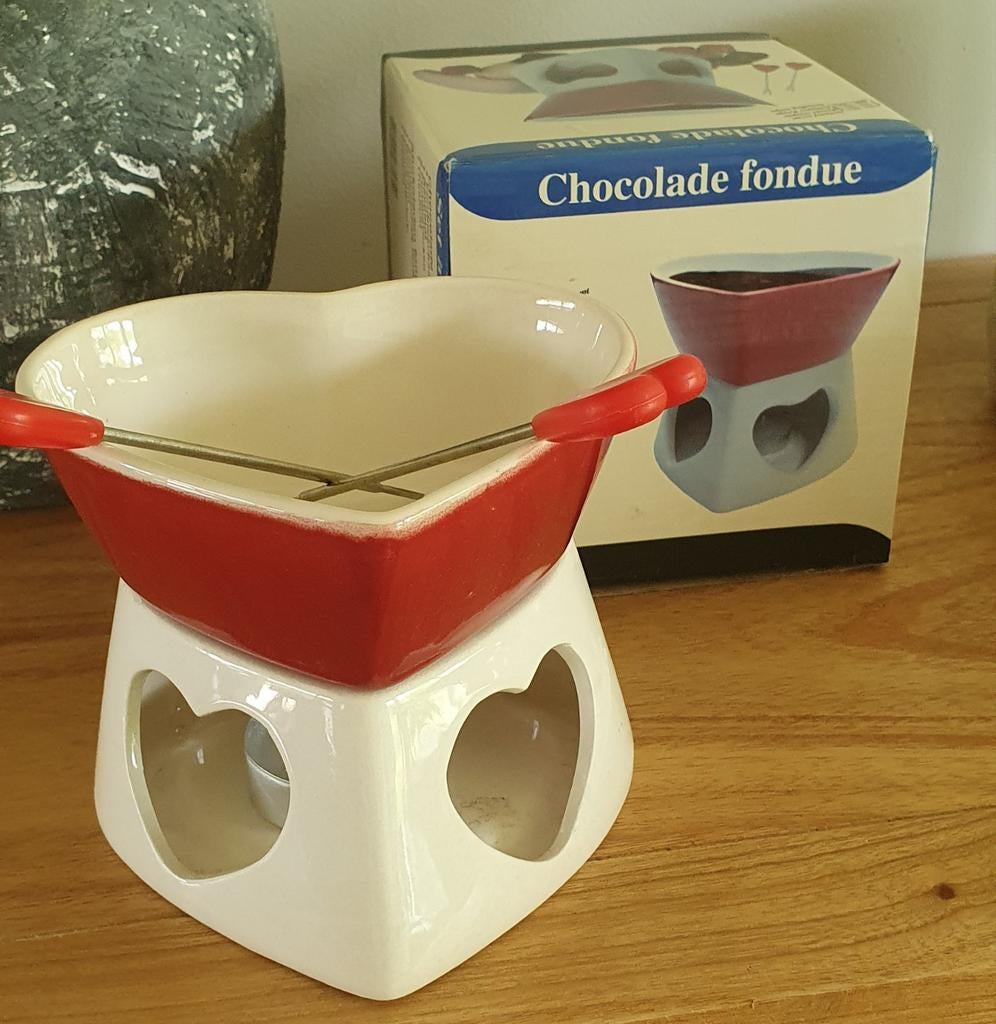 Chocoladefondue setje in hartjesvorm - Romantisch!, Witgoed en Apparatuur, Gourmetstellen, Ophalen of Verzenden, Zo goed als nieuw