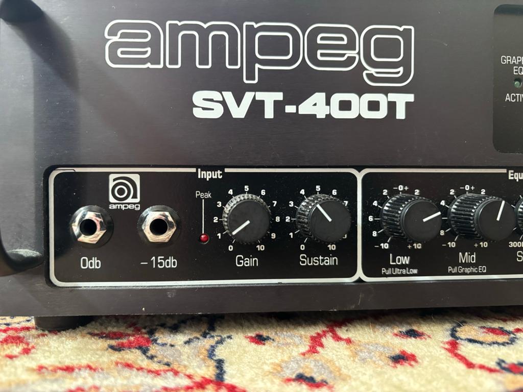 Ampeg SVT-400T Bassversterker & Crown Amps, Ophalen, Gebruikt, Basgitaar, 100 watt of meer