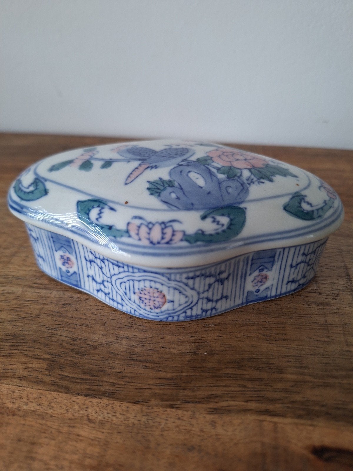 Vintage Chinees Porseleinen Doosje met Vogel- en Bloemmotief, Antiek en Kunst, Antiek | Porselein, Ophalen
