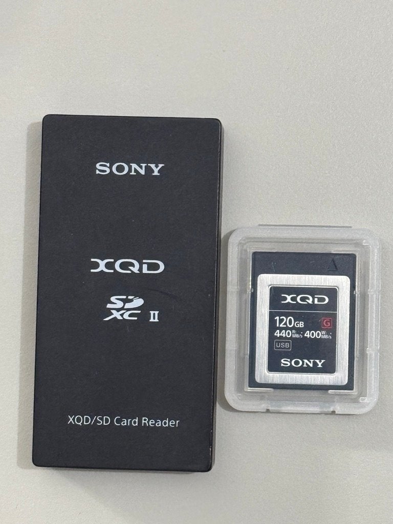 Sony QDG120F/J 120GB XQD Memory Card + Sony XQD reader, Ophalen, Zo goed als nieuw, XQD, Fotocamera