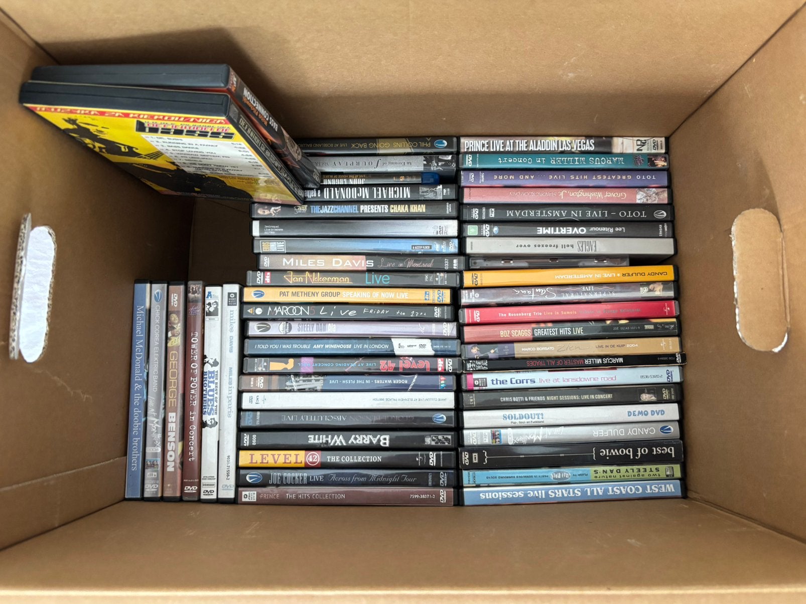 48 muziek DVD’s, Ophalen, Zo goed als nieuw