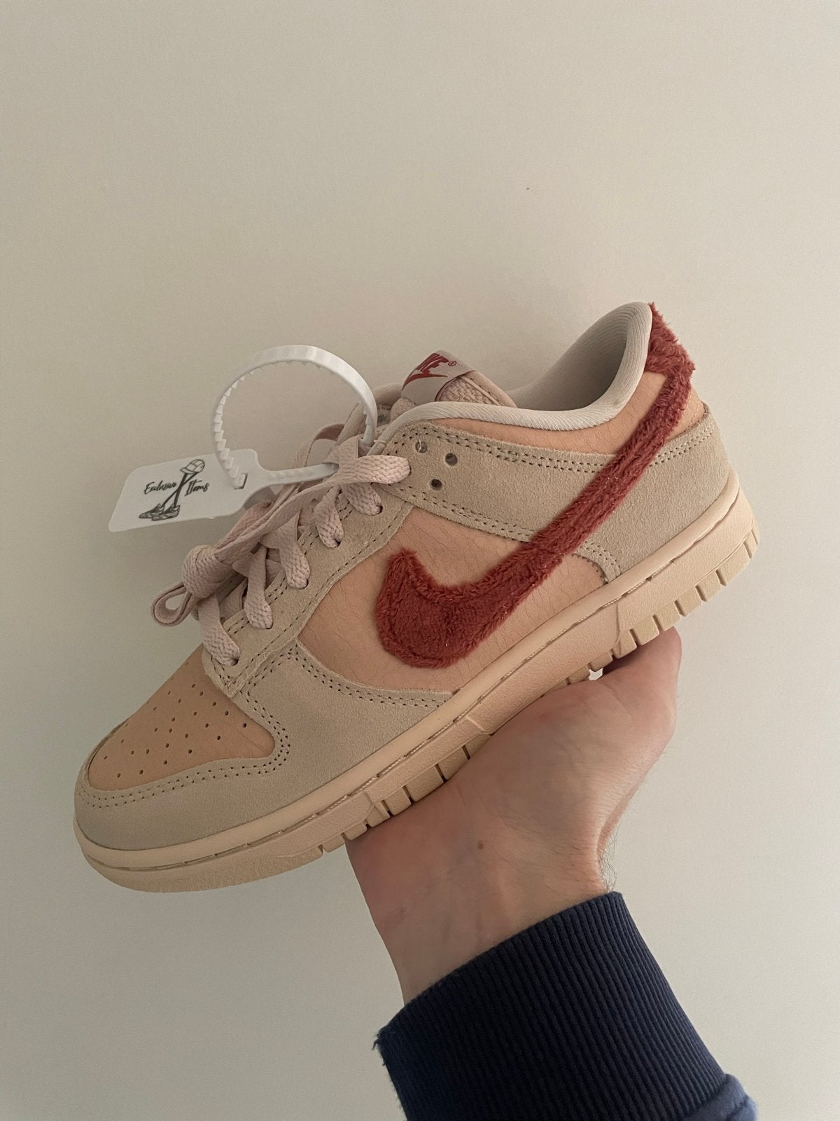 Nike Dunk Low Teddy Bear Bruin/Roze - Maat 38/39, Ophalen of Verzenden, Nieuw, Bruin, Sneakers of Gympen