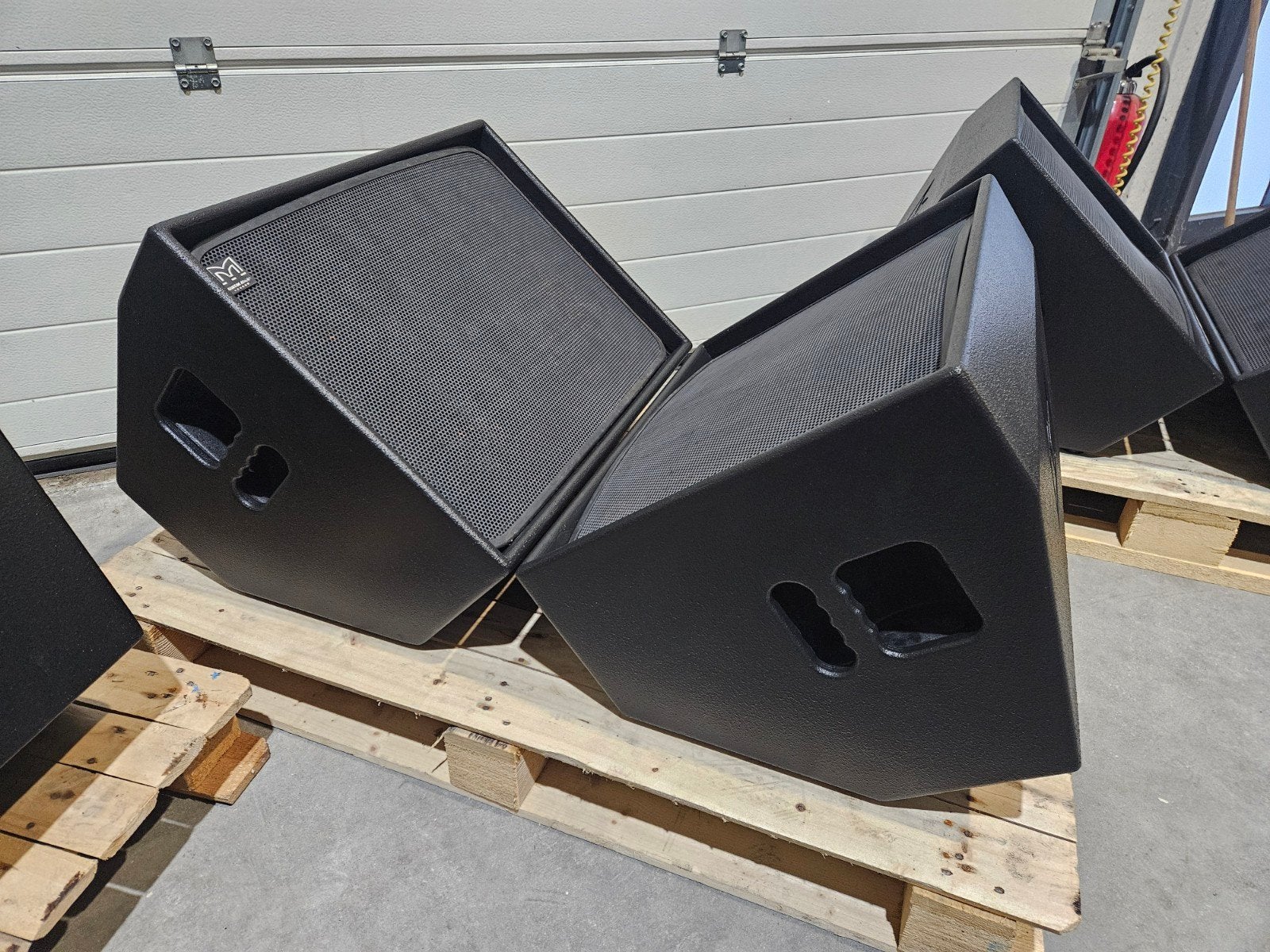 4x Martin audio LE400 monitors (zonder laagdrivers), Ophalen of Verzenden, 120 watt of meer, Front, Rear of Stereo speakers, Overige merken