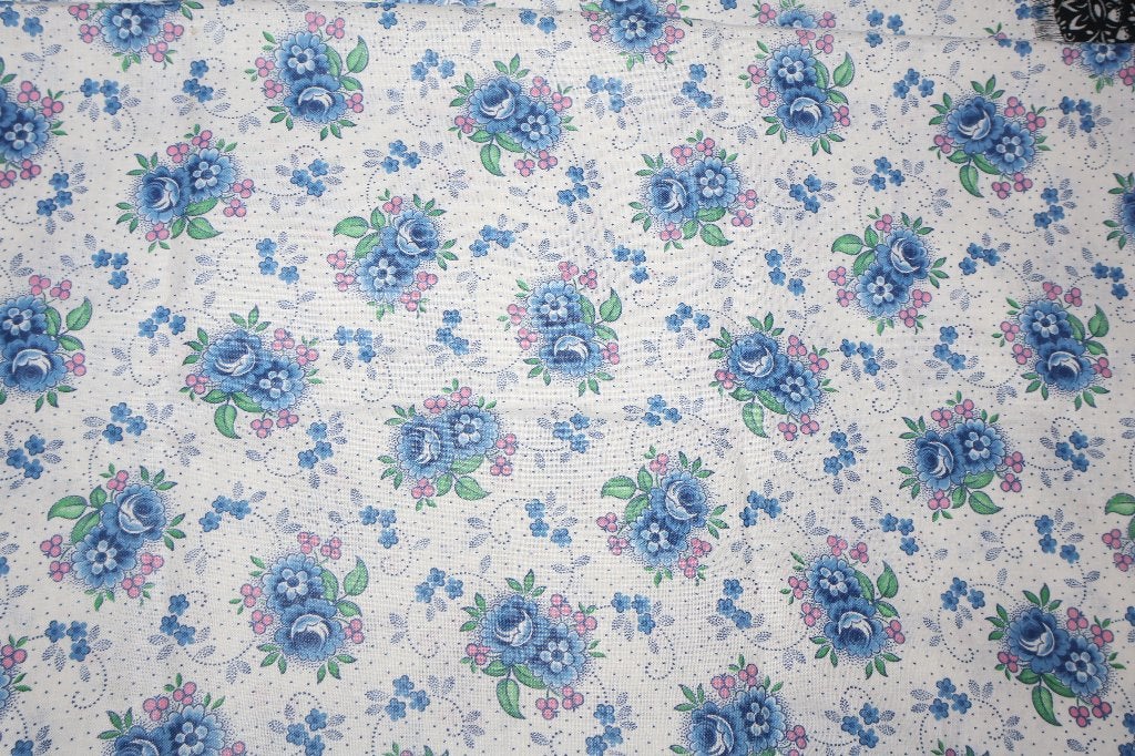 grote lap meerkleurig, gebloemd katoen; kussensloop folklore, Ophalen of Verzenden, 30 tot 120 cm, Katoen, Nieuw