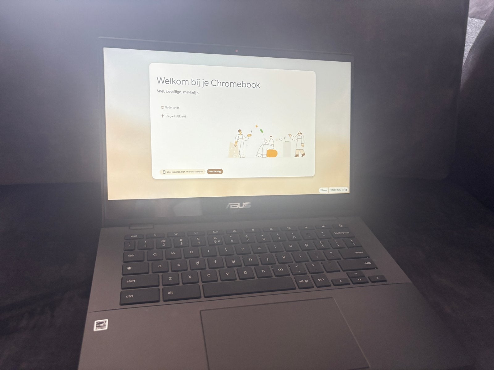 ASUS Chromebook, Ophalen, 14 inch, 4 GB of minder, Qwerty