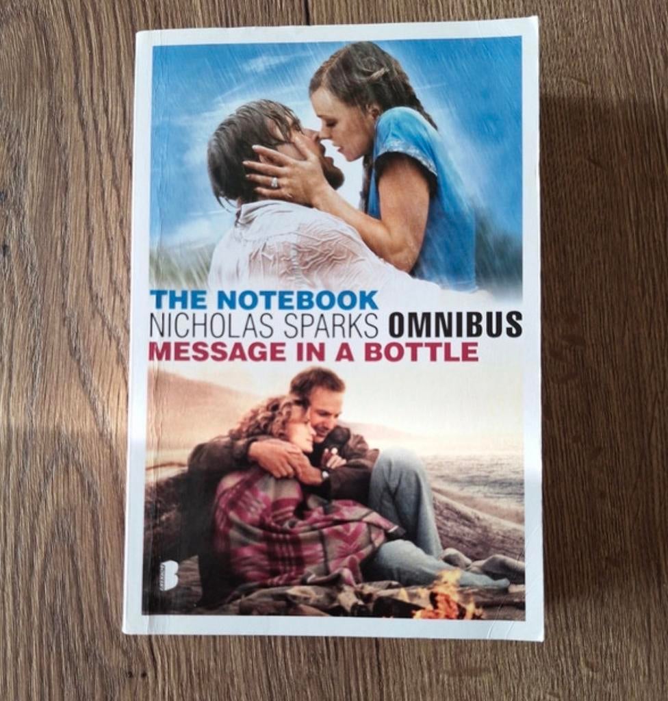The Notebook & Message in a Bottle Omnibus - Nicholas Sparks, Boeken, Romans, Gelezen, Nederland, Ophalen of Verzenden