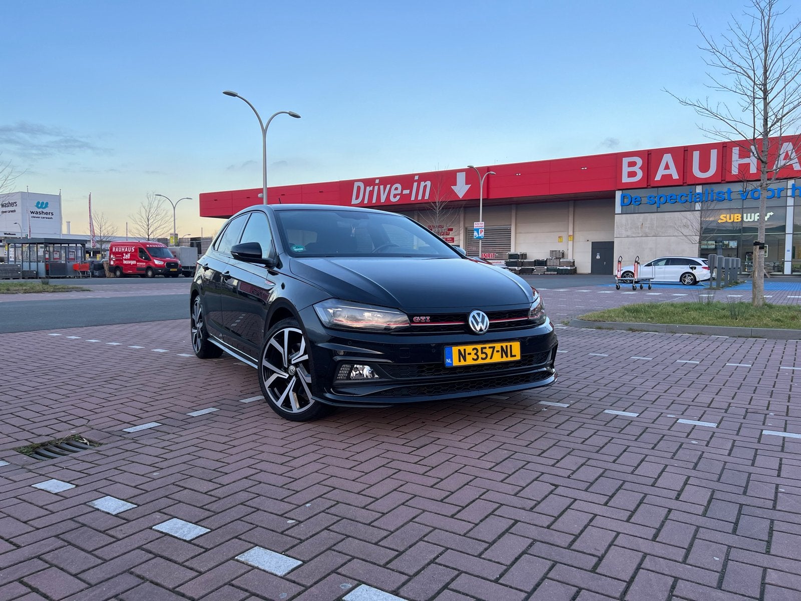 Volkswagen Polo GTI 2.0 DSG Carplay | Alcantara | Beats, Auto's, 4 cilinders, 1984 cc, Zwart, 14 km/l