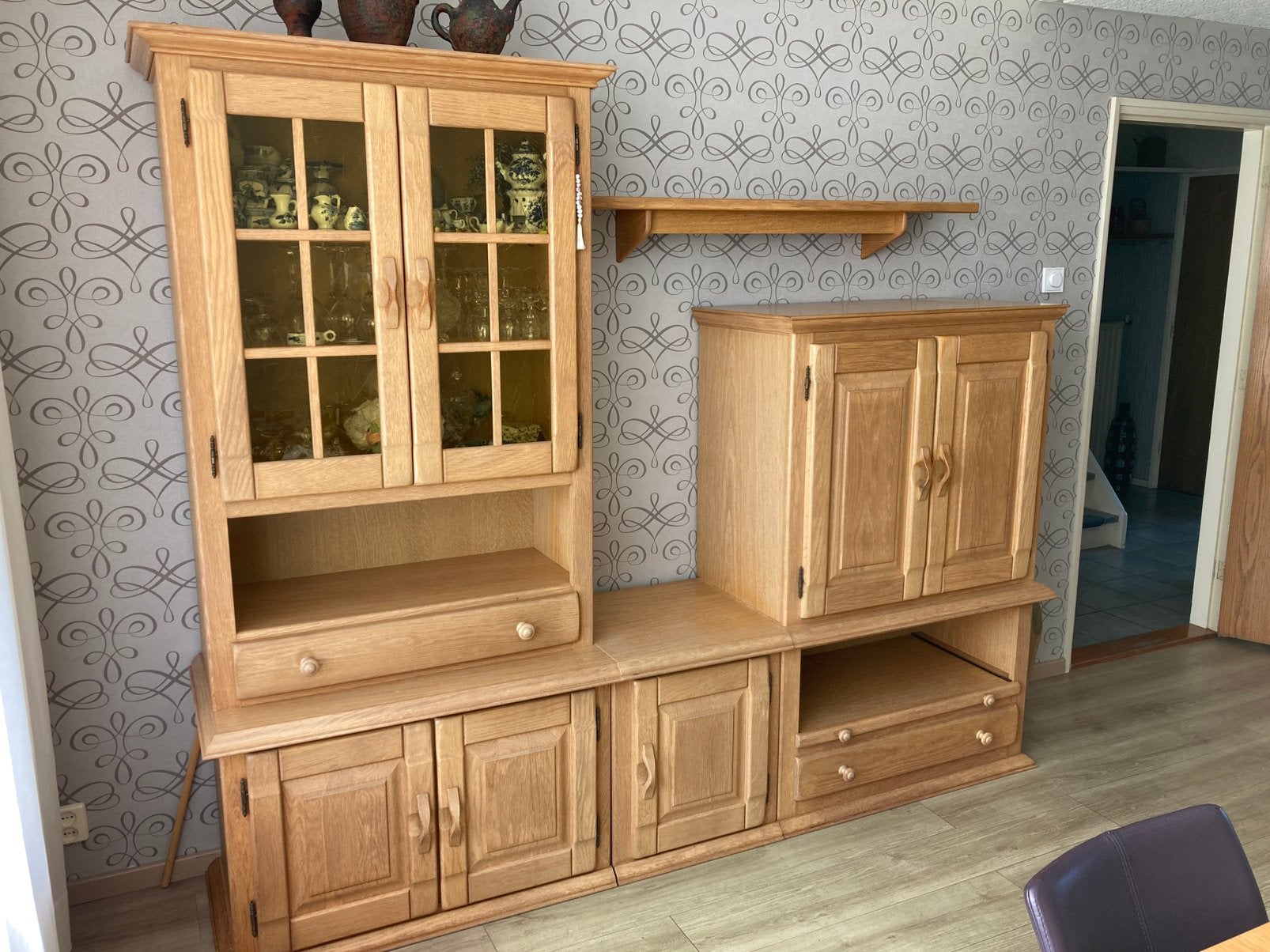Nette wandkast, Huis en Inrichting, Kasten | Wandmeubels, Ophalen of Verzenden, Zo goed als nieuw, 25 tot 50 cm, Minder dan 150 cm