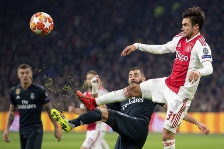 Ajax seizoen 18-19 Europees gezocht, Ophalen of Verzenden, Zo goed als nieuw, Ajax, Shirt