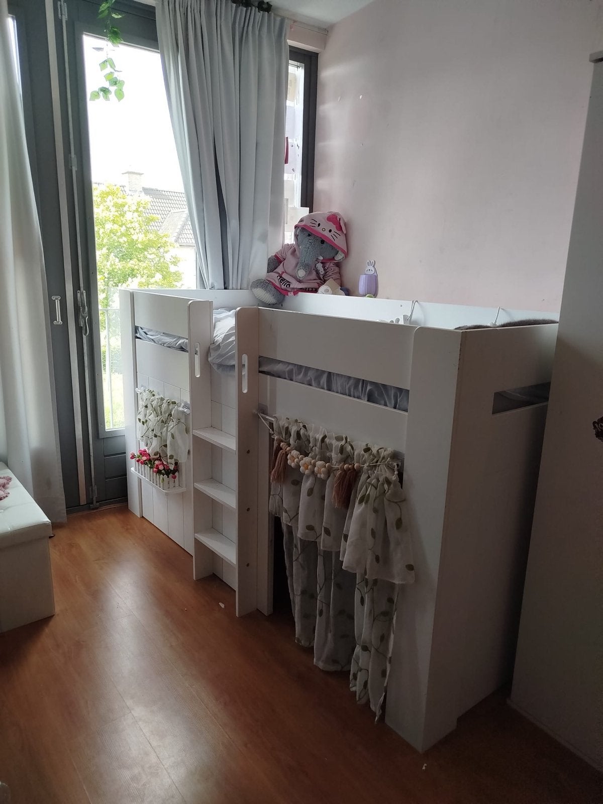 Witte halfhoogslaper met Gordijntjes en Decoratie, Ophalen, Gebruikt, Eenpersoons, 160 tot 180 cm