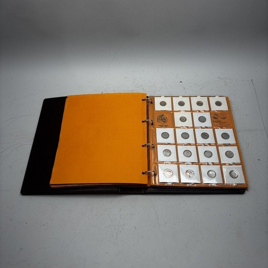 Album met munten van Juliana, waaronder zilver., Ophalen of Verzenden, Koningin Juliana, Zilver