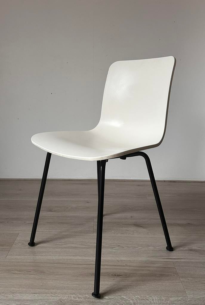 12x Vitra Hal Re design eetkamerstoelen, Ophalen, Zo goed als nieuw, Wit
