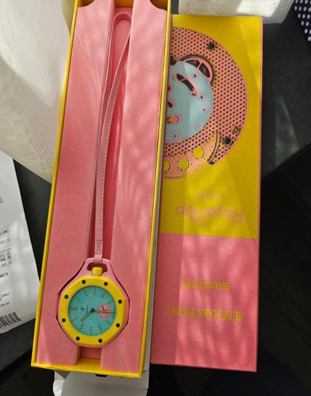 Swatch Royal Pop: twee kleuren, Ophalen of Verzenden, Nieuw, Omega