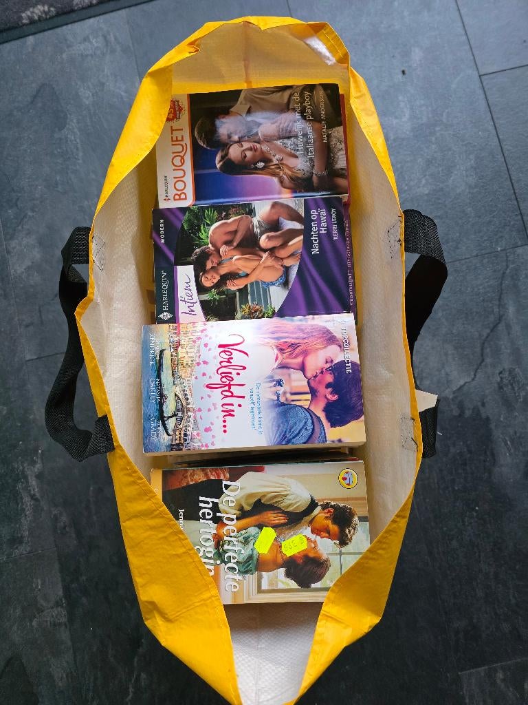 Romannetjes, Boeken, Ophalen of Verzenden, Gelezen, Diverse