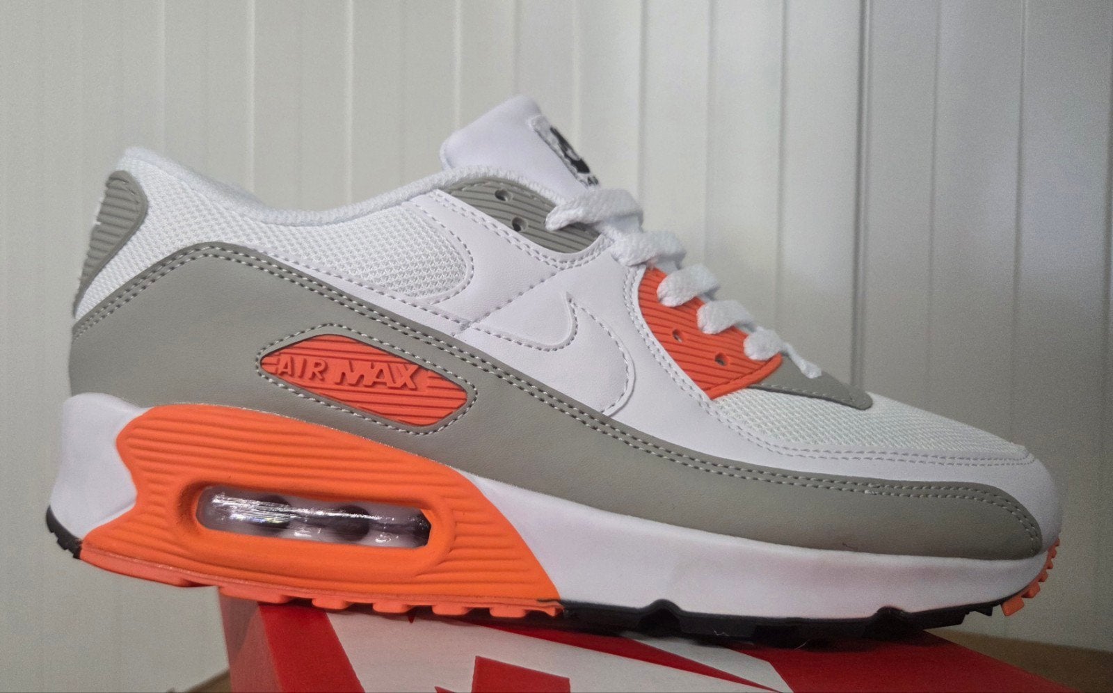 Nike air max 90 Wit/Lichtgrijs/Oranje 41 42 43 44 45 47, Ophalen of Verzenden, Nieuw, Wit, Sneakers of Gympen