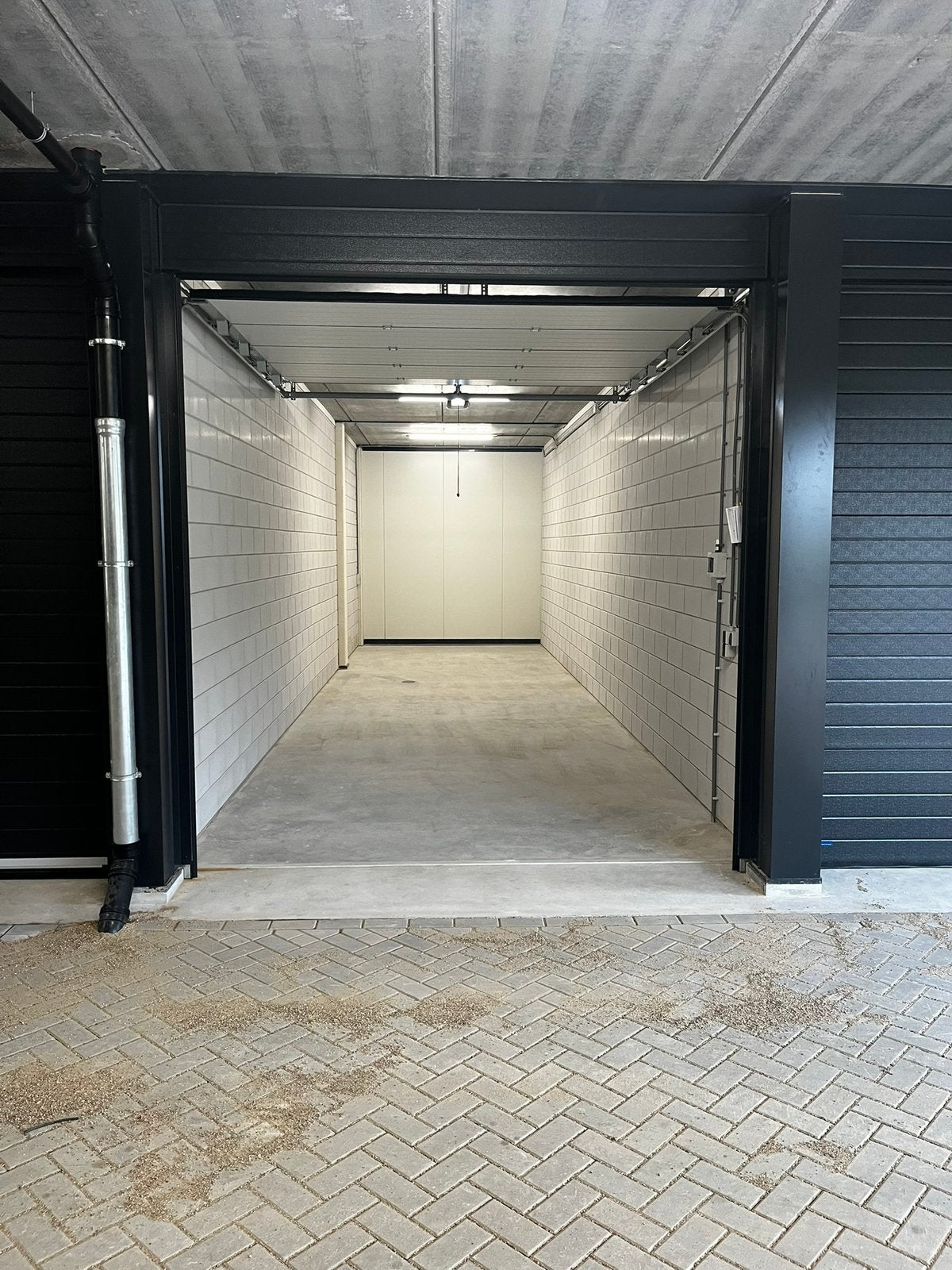 Te huur: bedrijfsruimte / stalling in Bodegraven (35,4 m²), Huizen en Kamers, Zuid-Holland