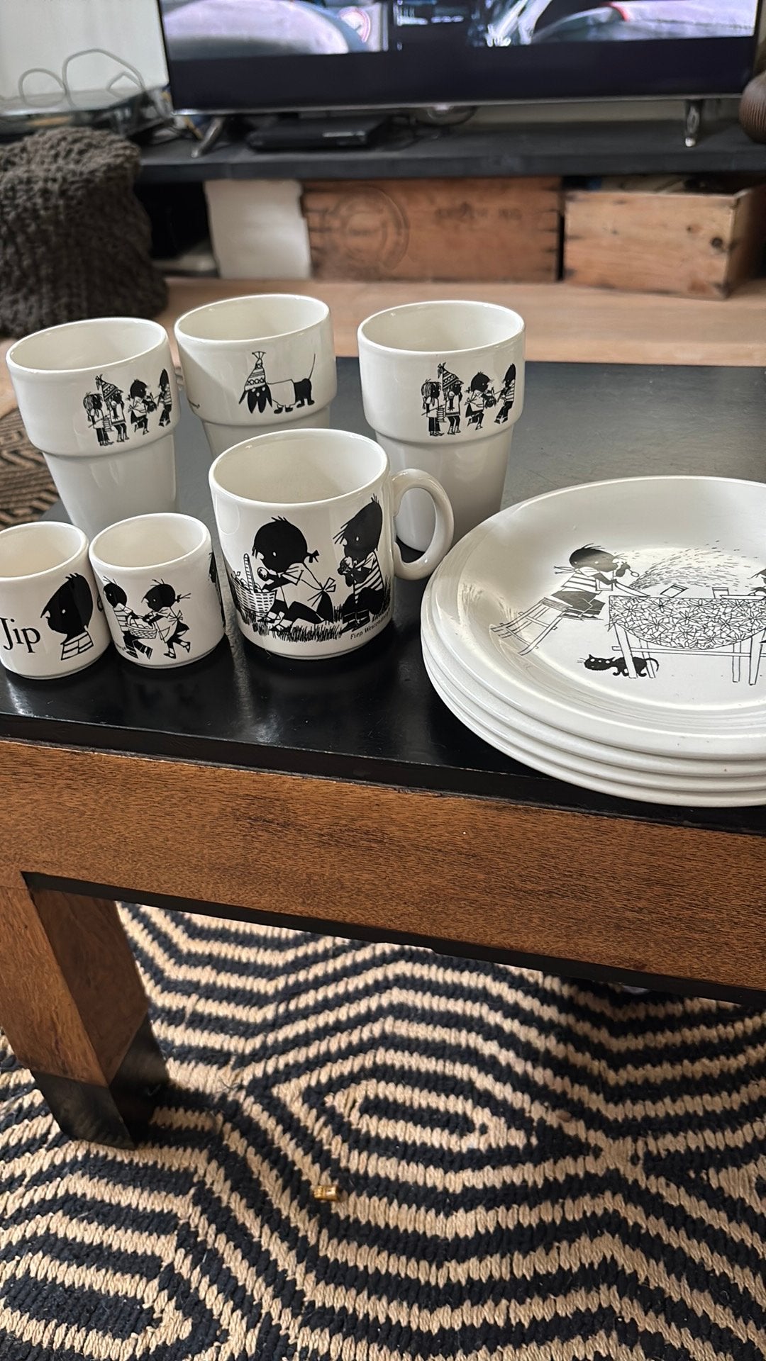 Jip en Janneke servies, Ophalen